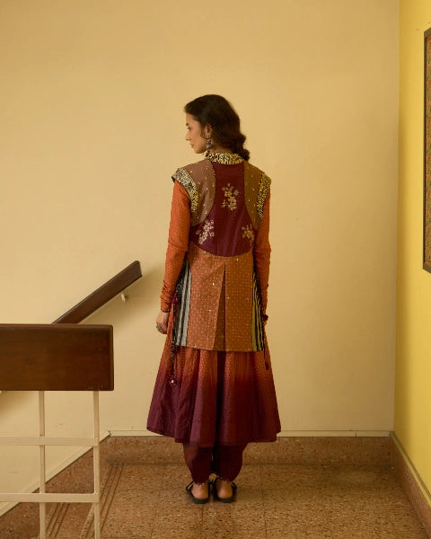 Rekha Kurta