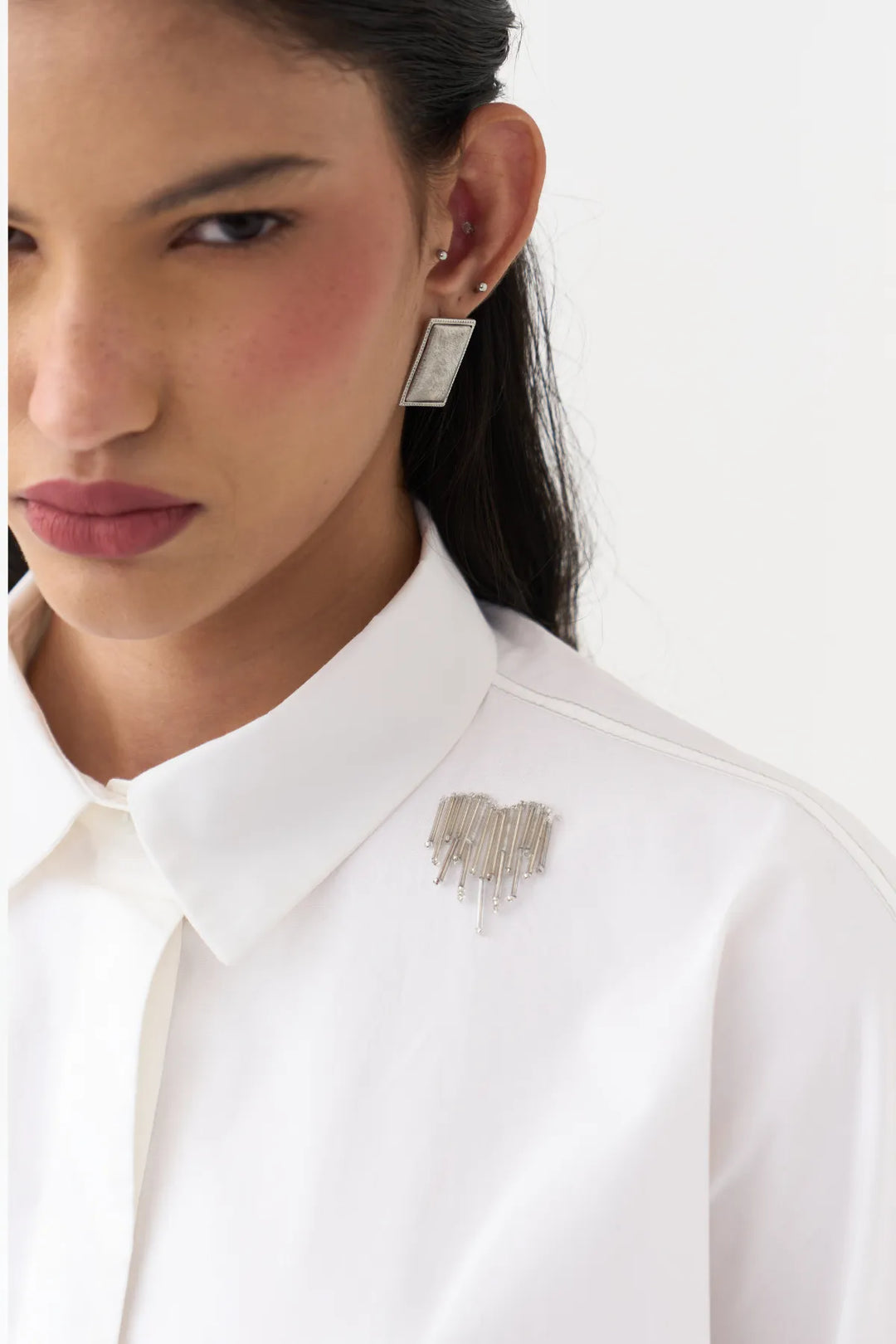 Hand Emb. Detail U-Hem Shirt Co-ord
