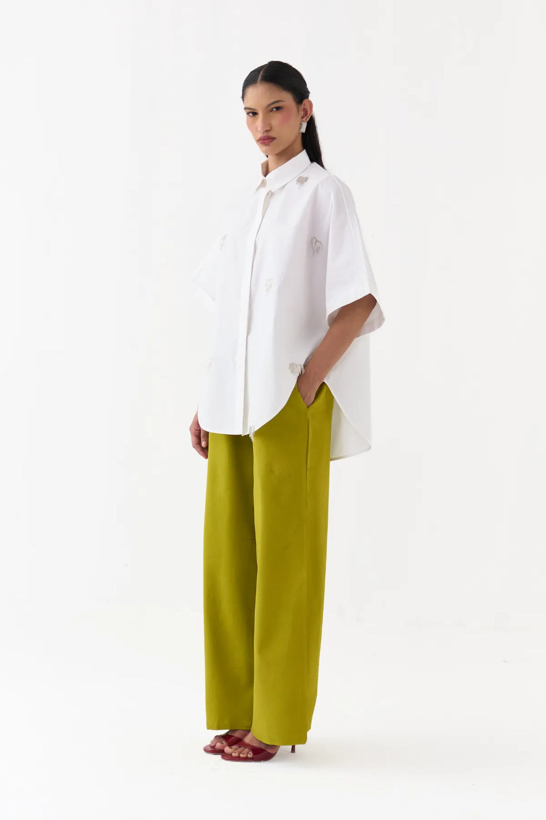 Hand Emb. Detail U-Hem Shirt Co-ord