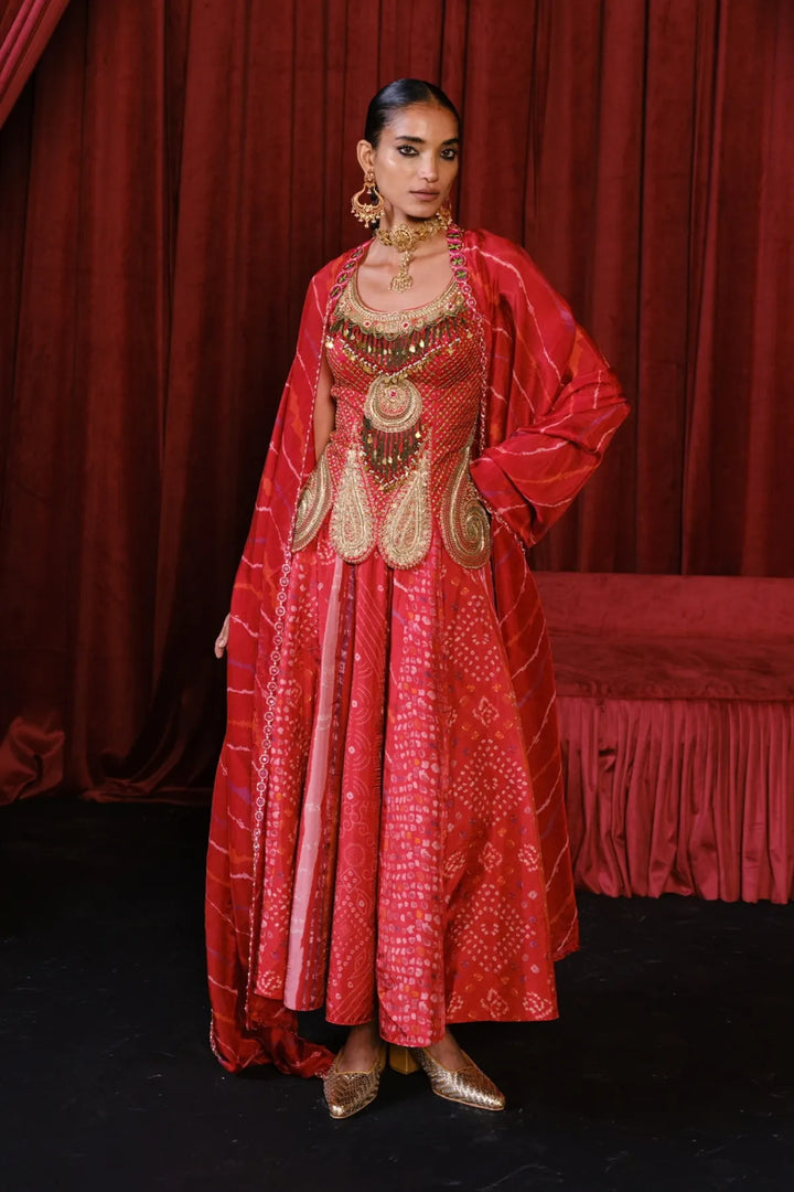 Red Marodi Set