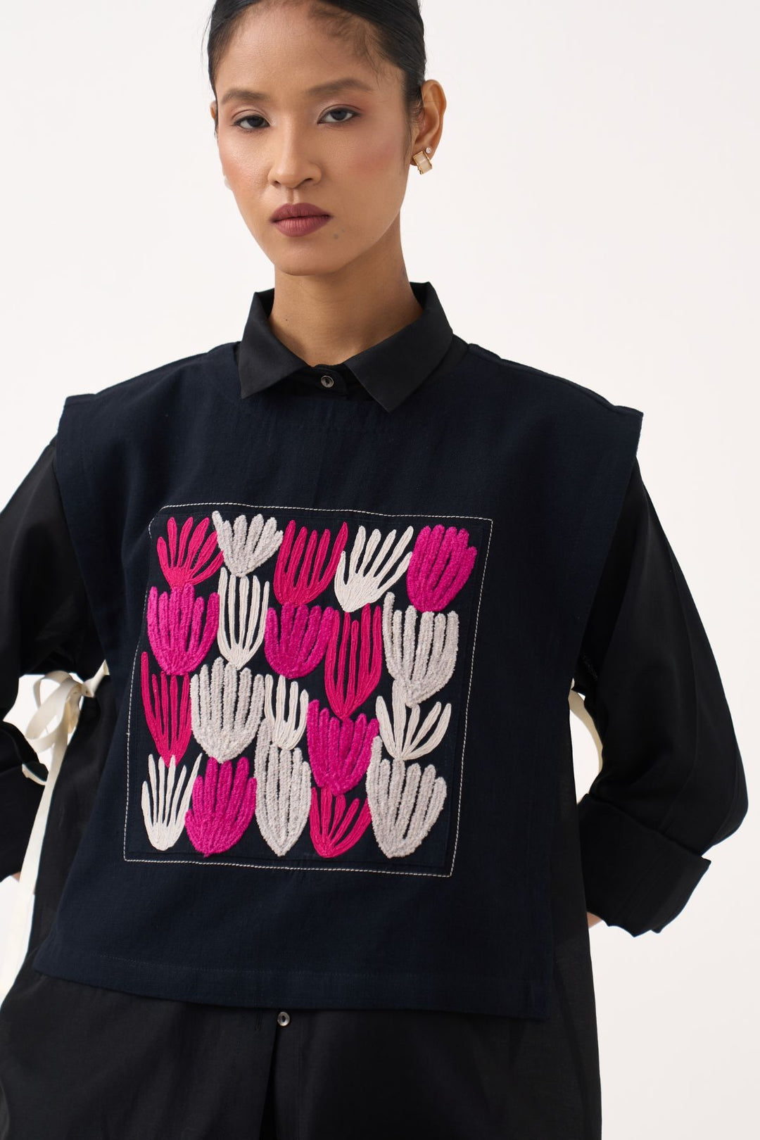 Emb. Patch Crop Overlay Co-ord (Set Of 3)