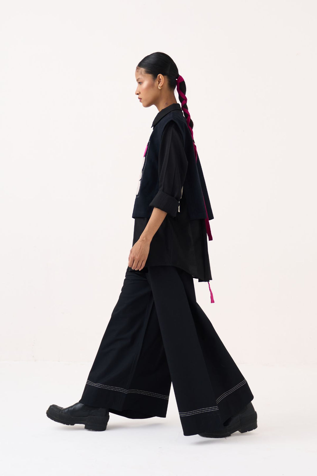 Emb. Patch Crop Overlay Co-ord (Set Of 3)
