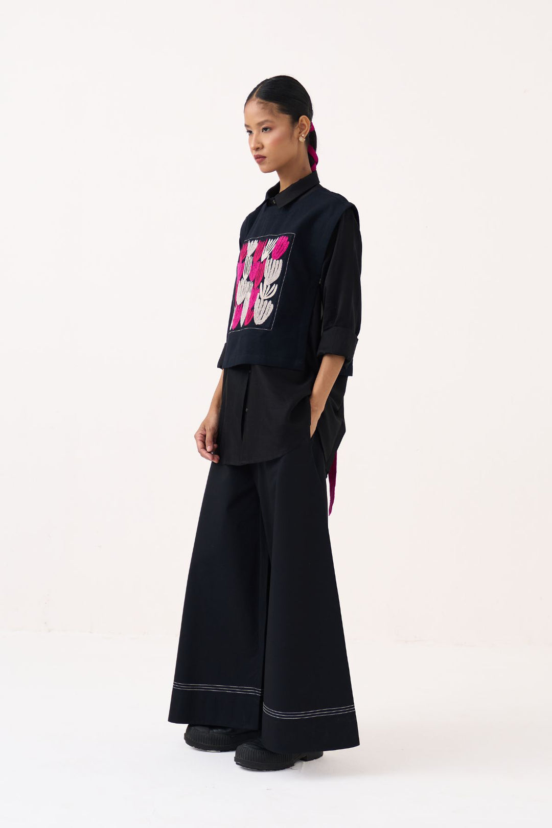 Emb. Patch Crop Overlay Co-ord (Set Of 3)