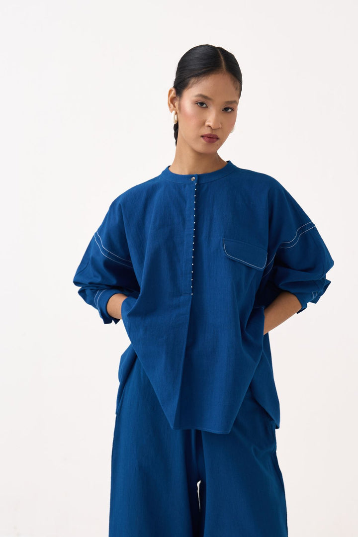 Short Bat Sleeve Top