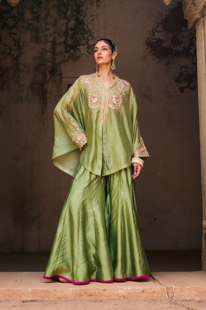 Meher Cape