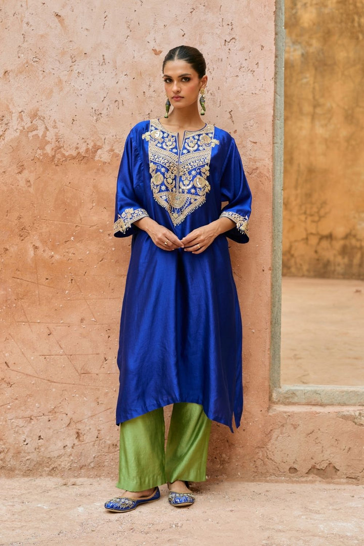 Neera Kaftan Set