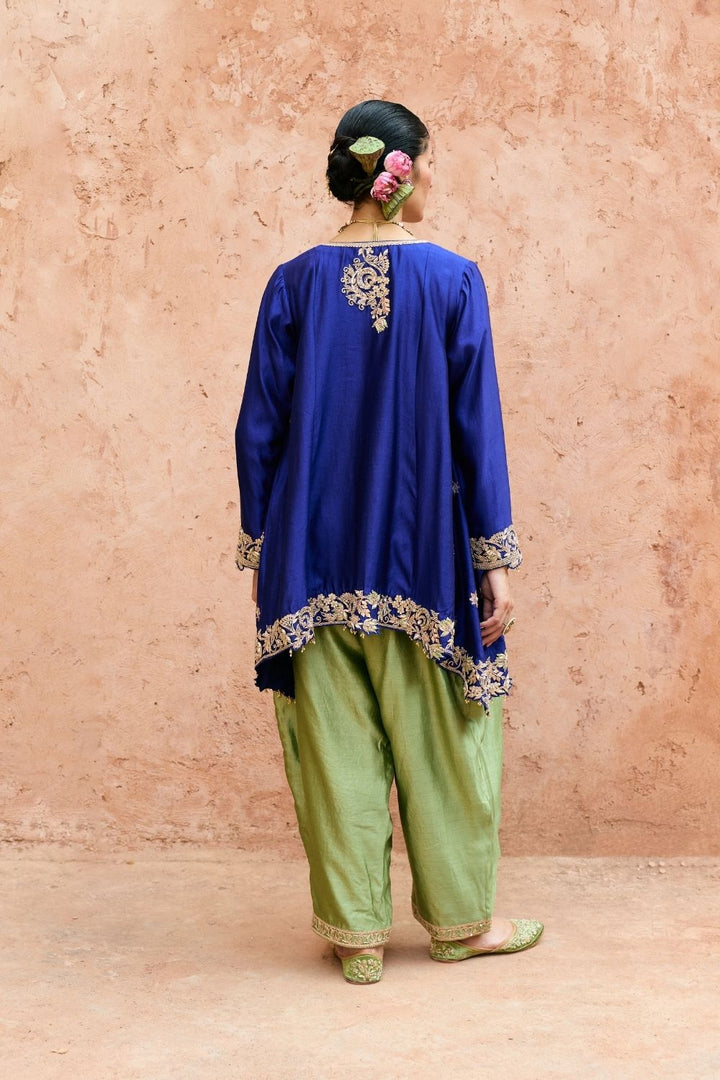 Neera Kurti Set