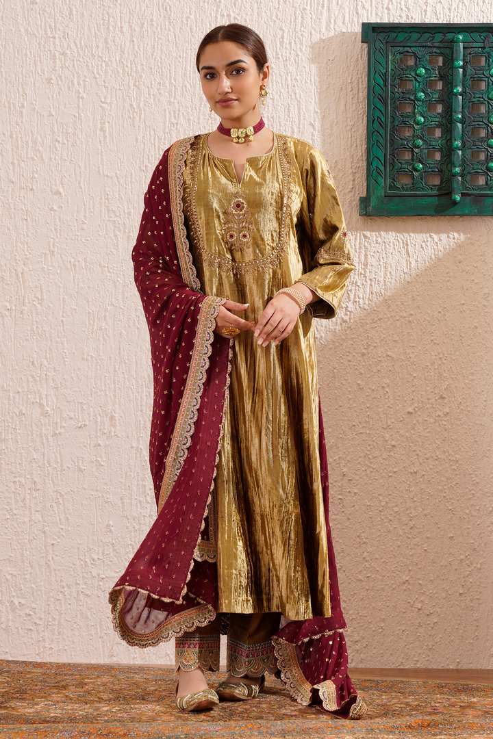 gold velvet hand embroidered noor kurta set