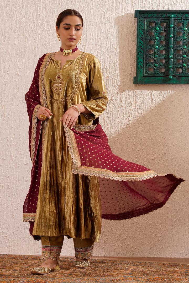 gold velvet hand embroidered noor kurta set