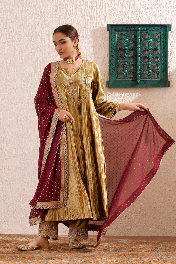 gold velvet hand embroidered noor kurta set