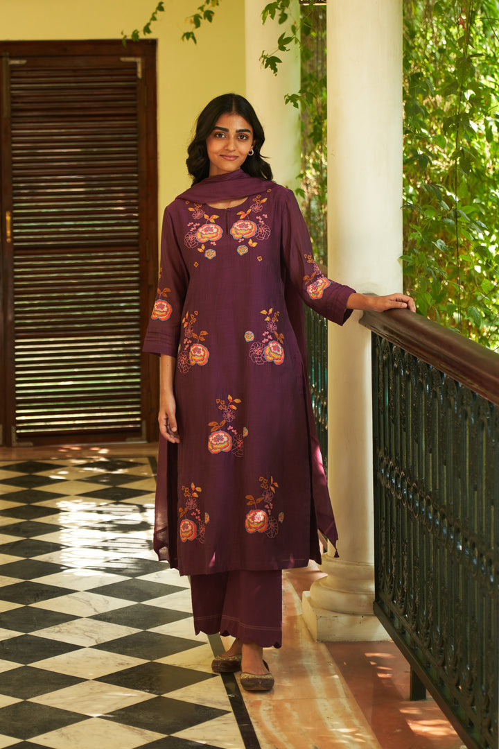 amethyst embroidered kurta set