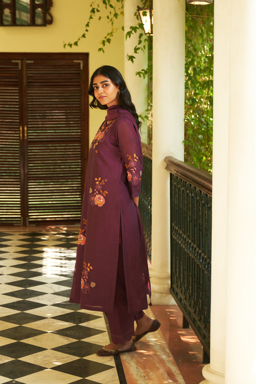 amethyst embroidered kurta set