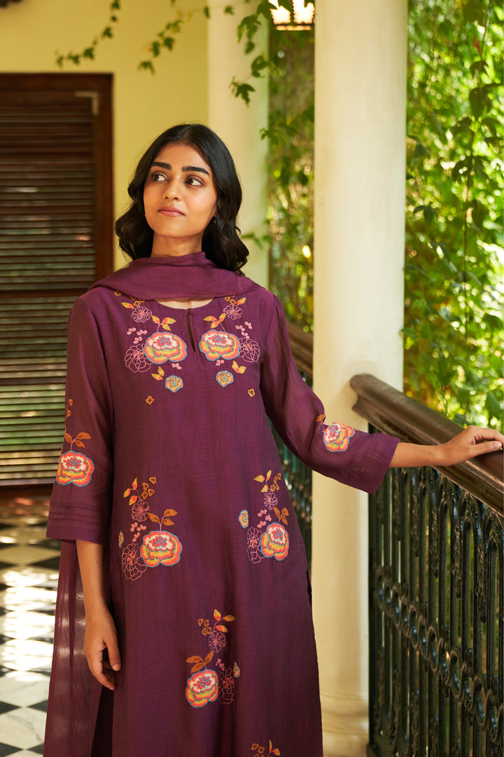 amethyst embroidered kurta set