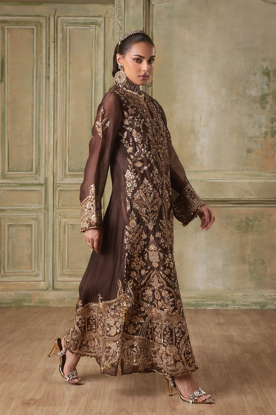 Zar-Rang Brown Heavy Jaal Kaftan Set