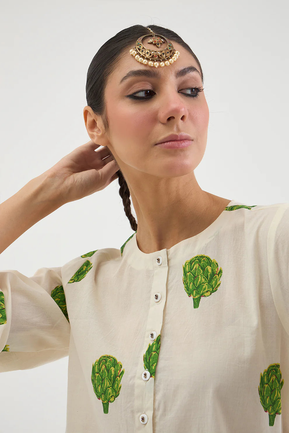 Off White Artichoke Set