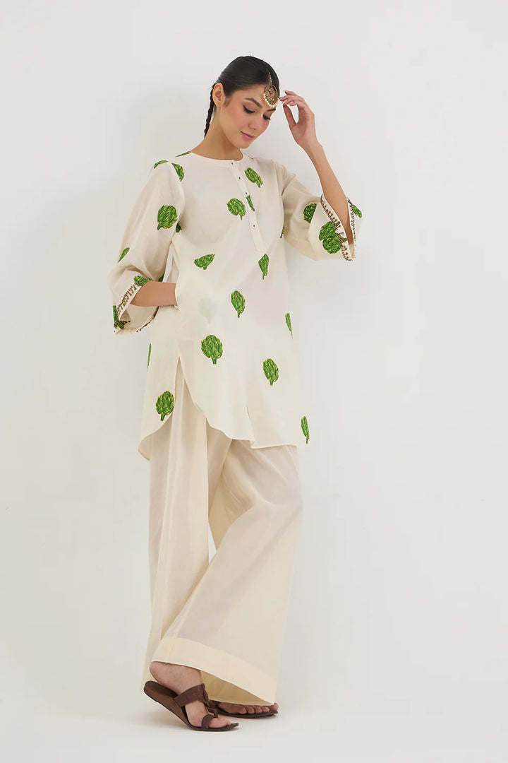 Off White Artichoke Set