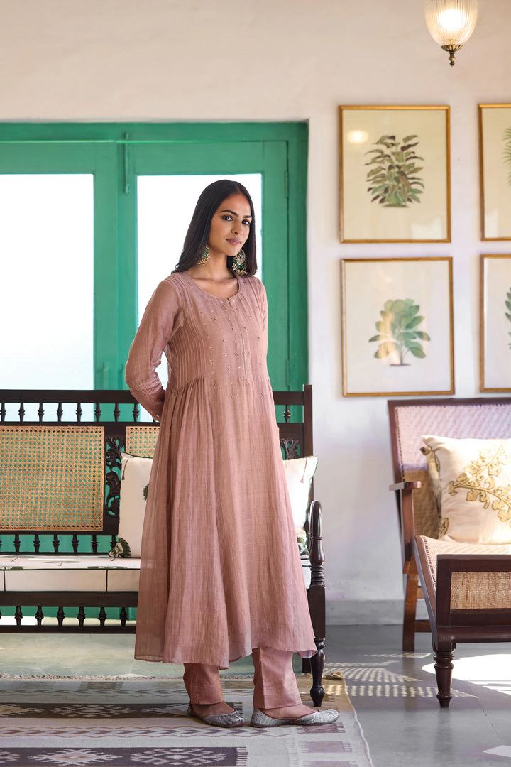 Aarohi Dhoop Chaon Kurta Set