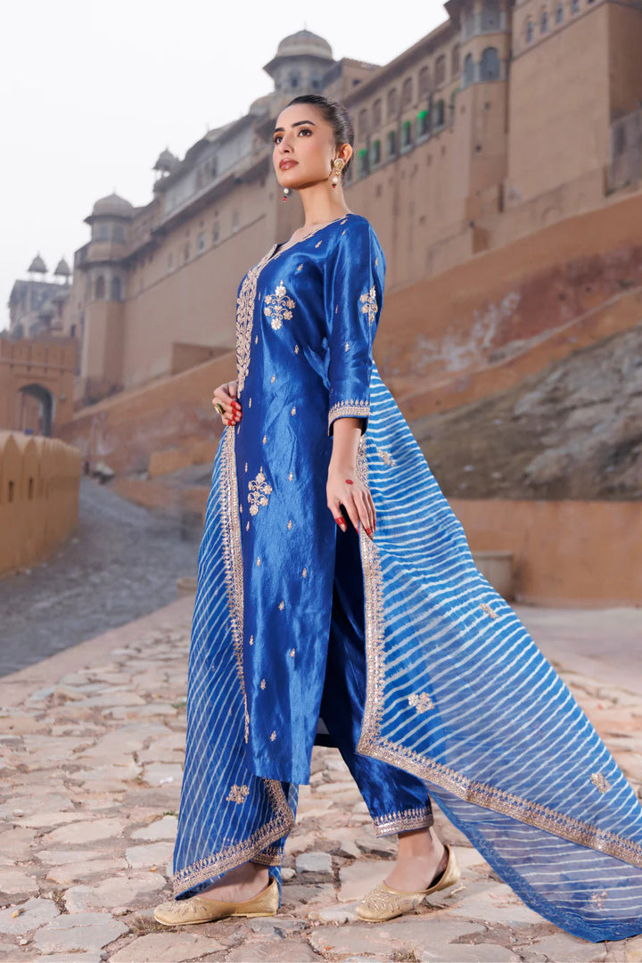 Aarna Suit Set
