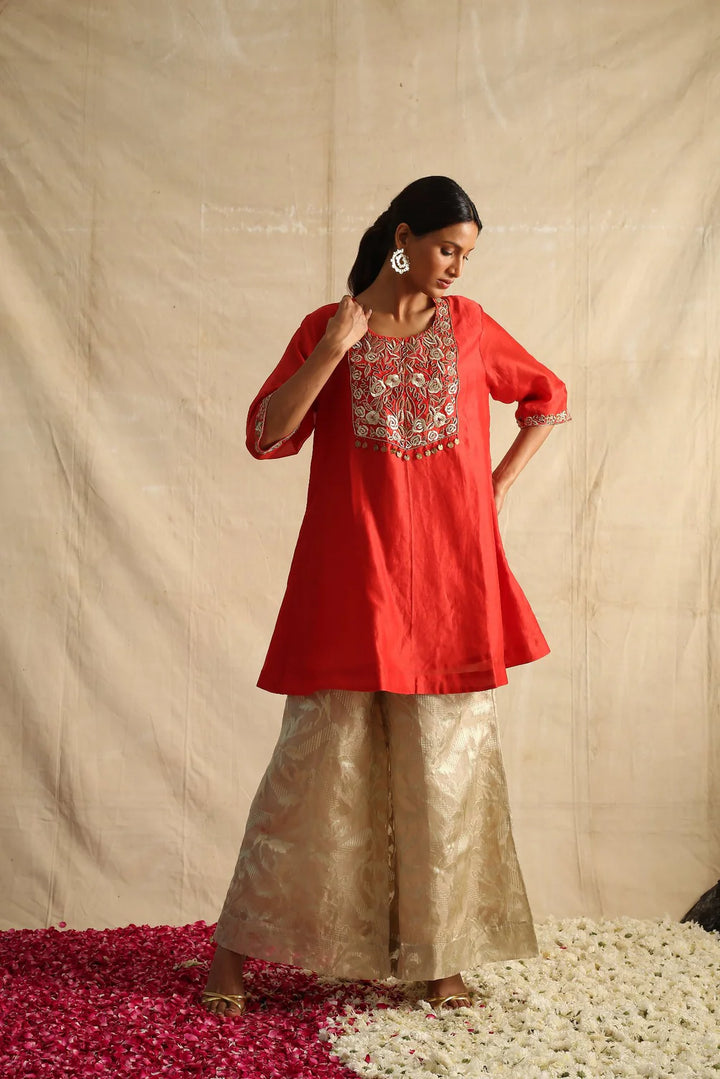 Amruta Suit Set in Red