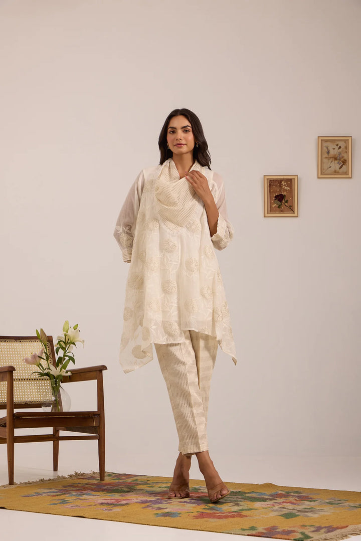 Asymmetric Tissue Patch Embroidered Cowl Tunic Set in Off-White