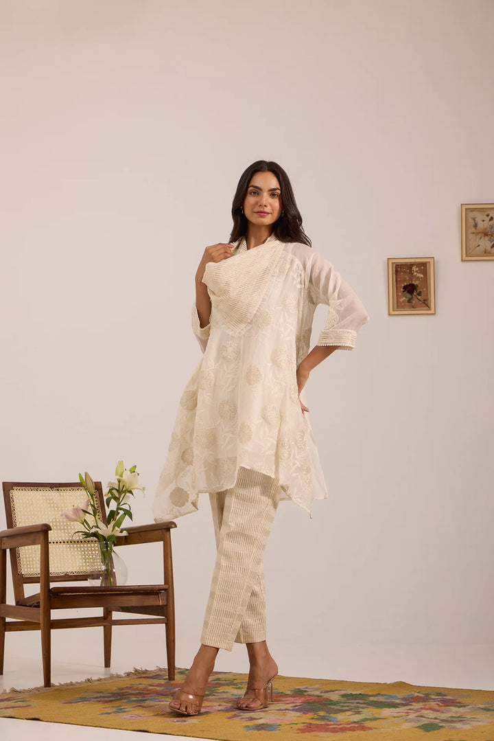 Asymmetric Tissue Patch Embroidered Cowl Tunic Set in Off-White
