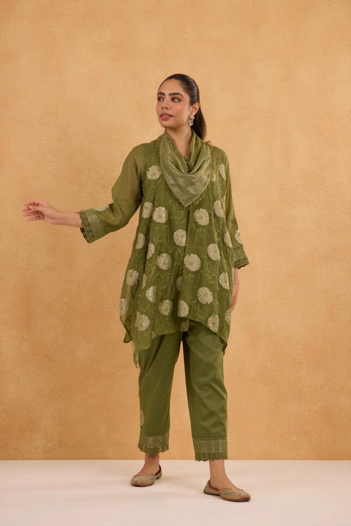 Asymmetric Tissue Patch Embroidered Cowl Tunic Set in Forest Green