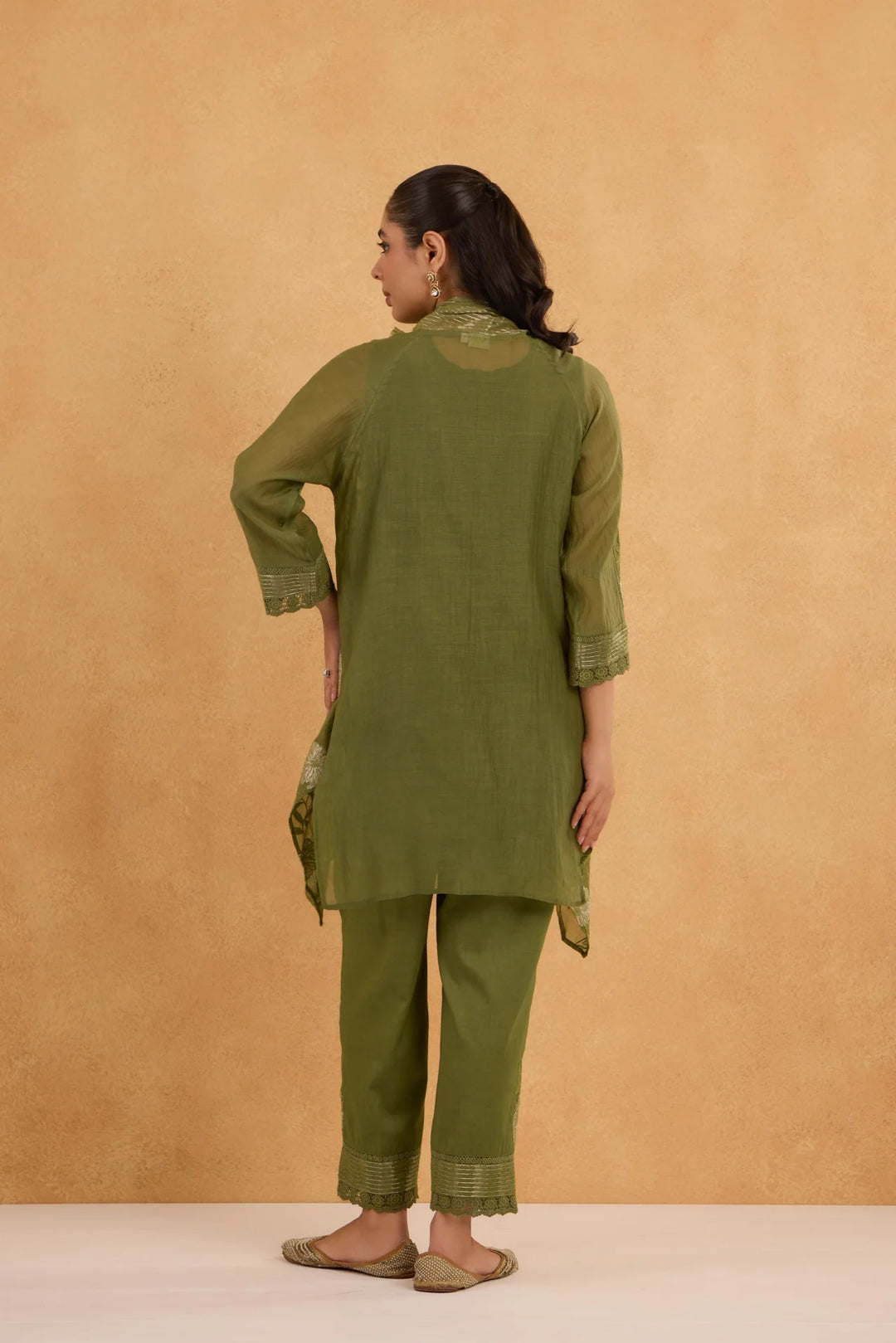 Asymmetric Tissue Patch Embroidered Cowl Tunic Set in Forest Green