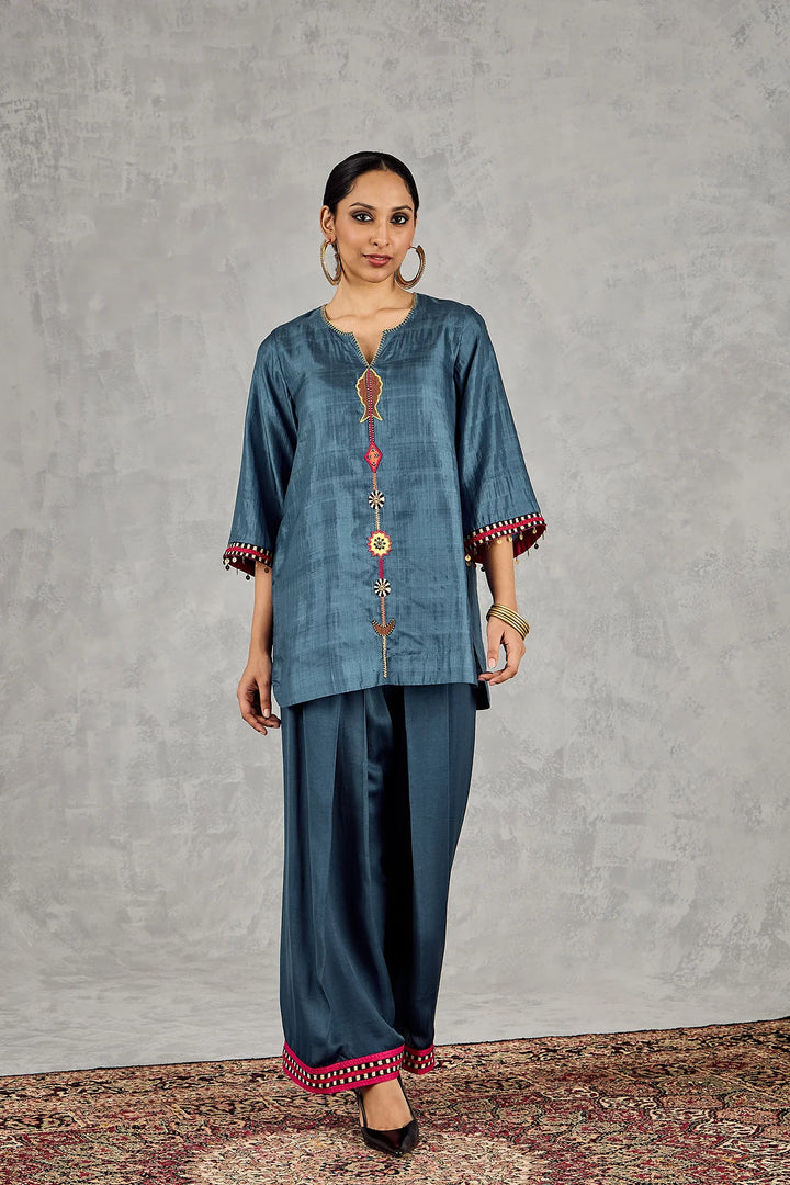 Blue Fish Patch Embroidery Short Tunic Set