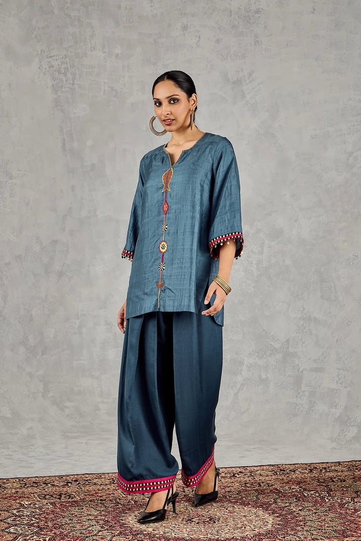 Blue Fish Patch Embroidery Short Tunic Set