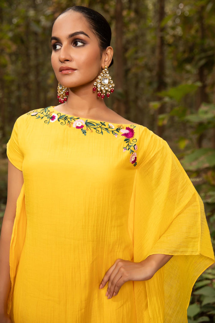 pale kaftan set