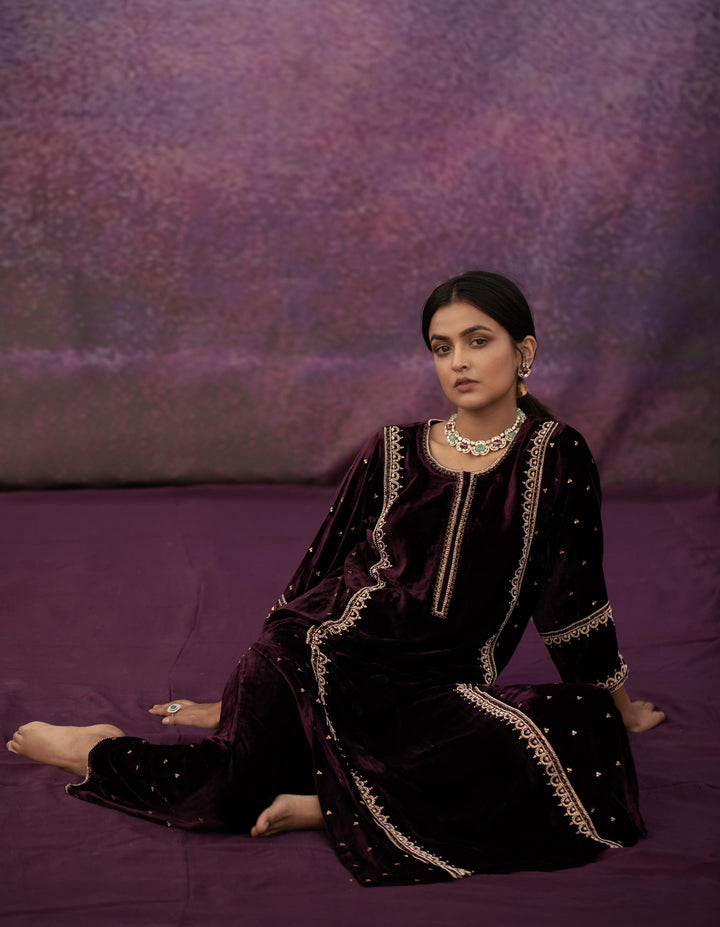 violet moti scallop hand embroidered kurta set