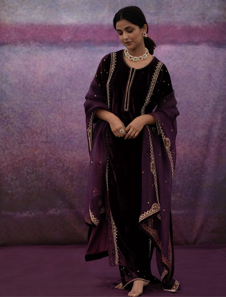 violet moti scallop hand embroidered kurta set