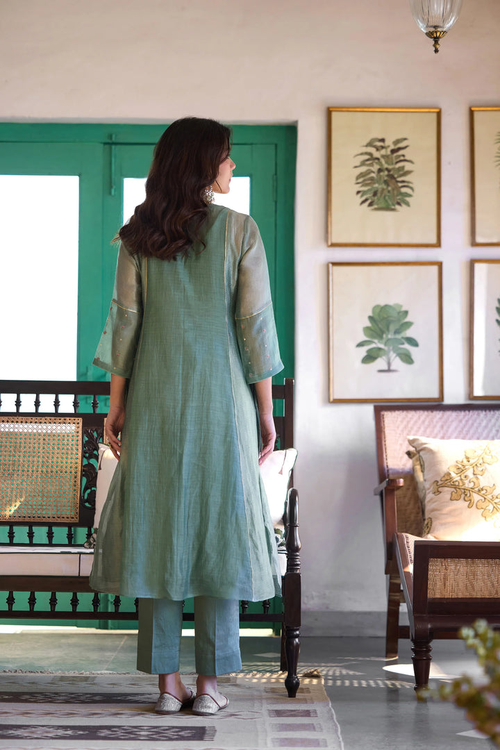 Chaavi Dhoop Chaon Kurta Set