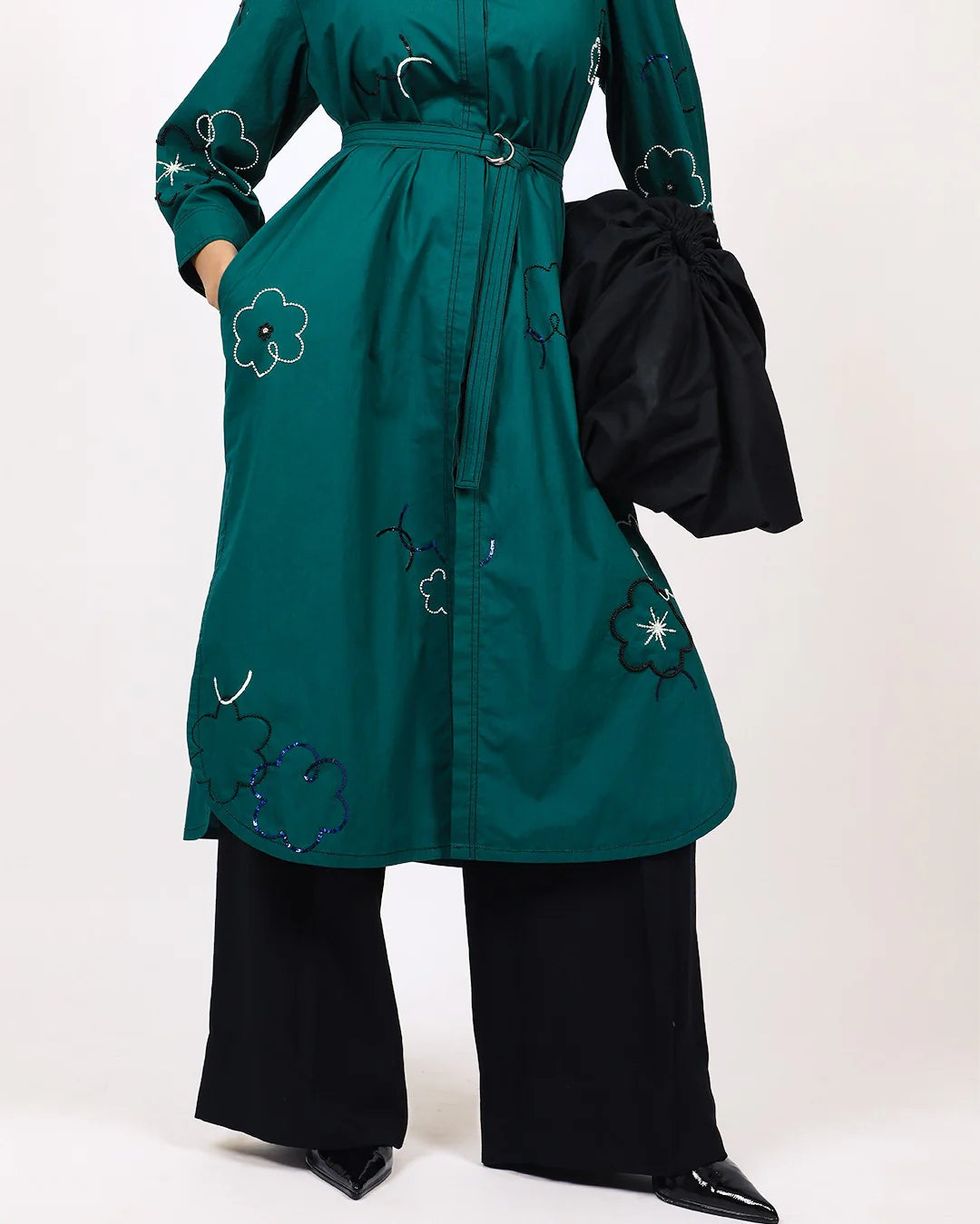 Ditsy embroidered fence shirt