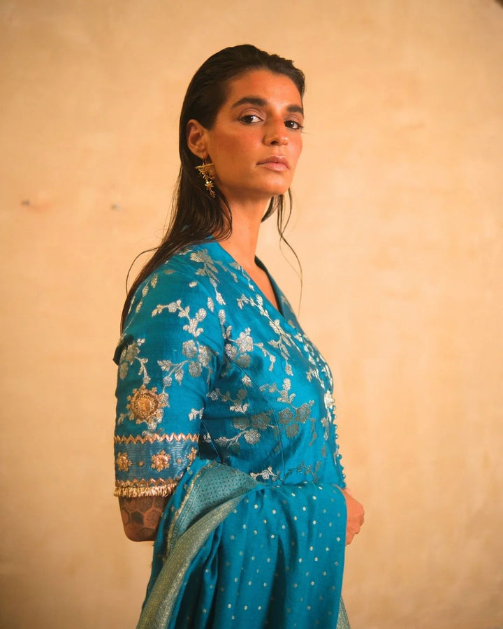 Top With Skirt and Dupatta