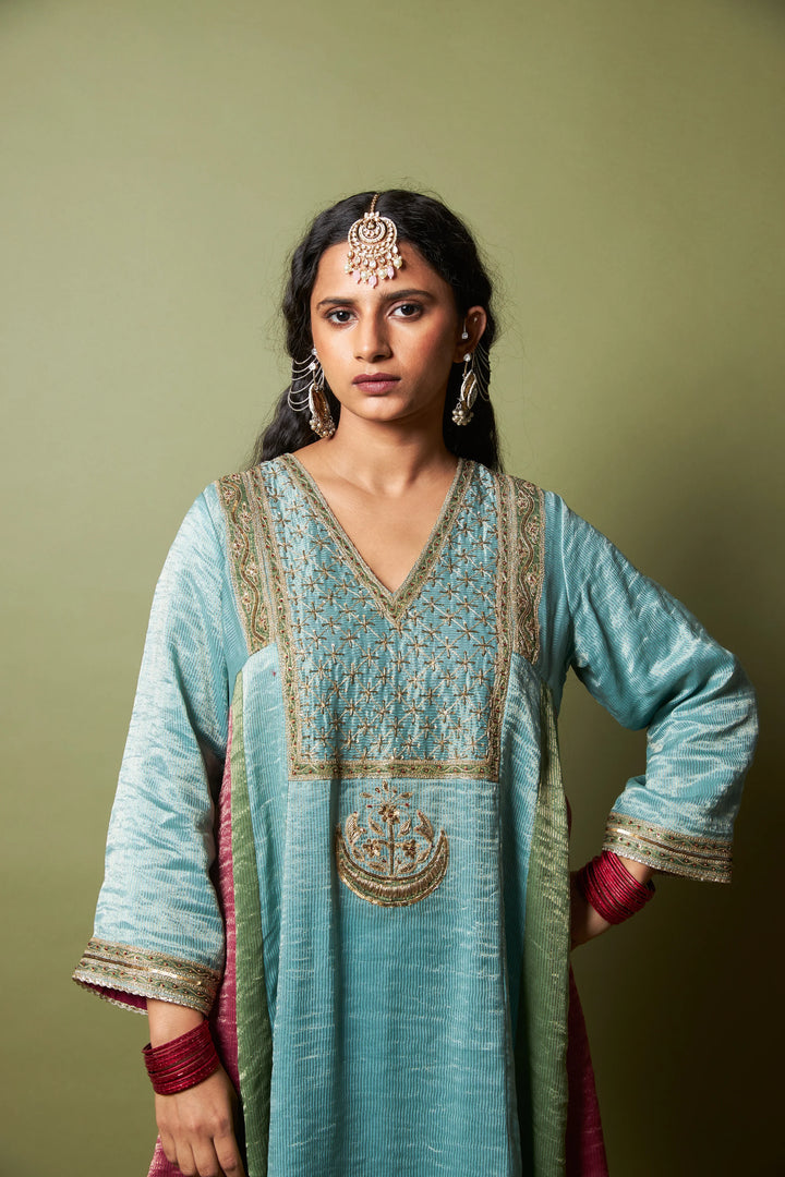 Firoza embroidered kurta set