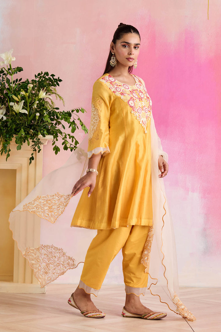 Chhavi Kurta Set