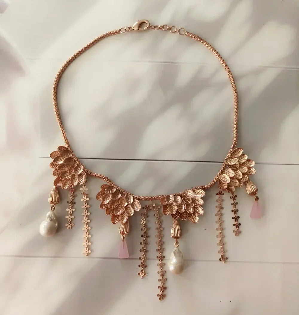 Forest Flower Rosegold Neckpiece
