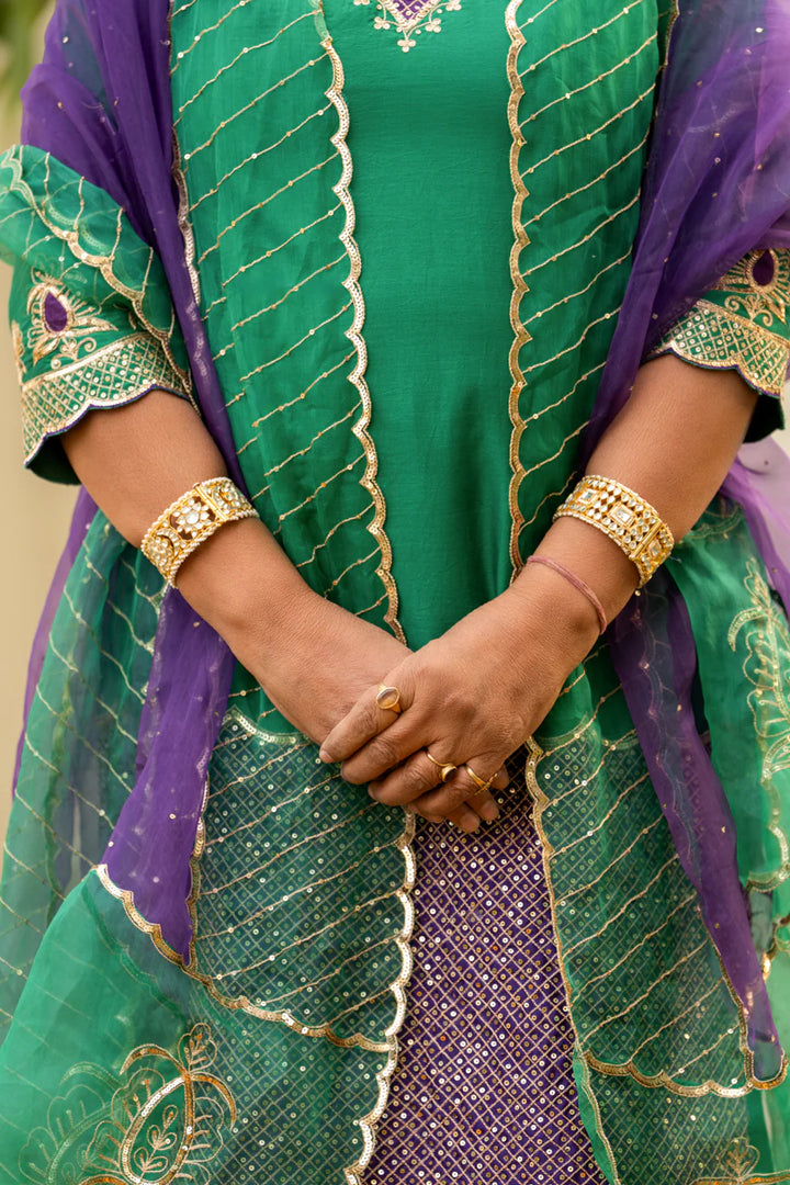 Green Aari sequinns straight suit