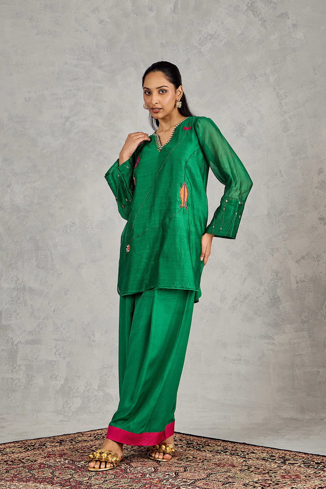 Green Fish Patch Embroidery Short Tunic Set