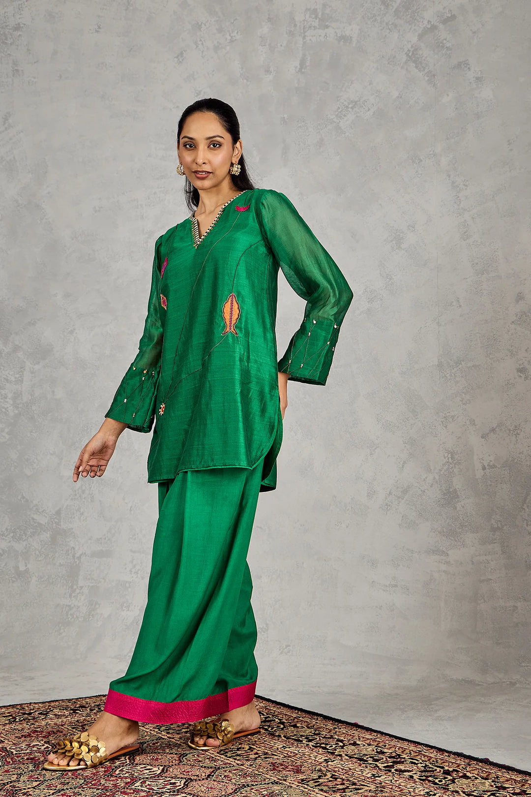 Green Fish Patch Embroidery Short Tunic Set