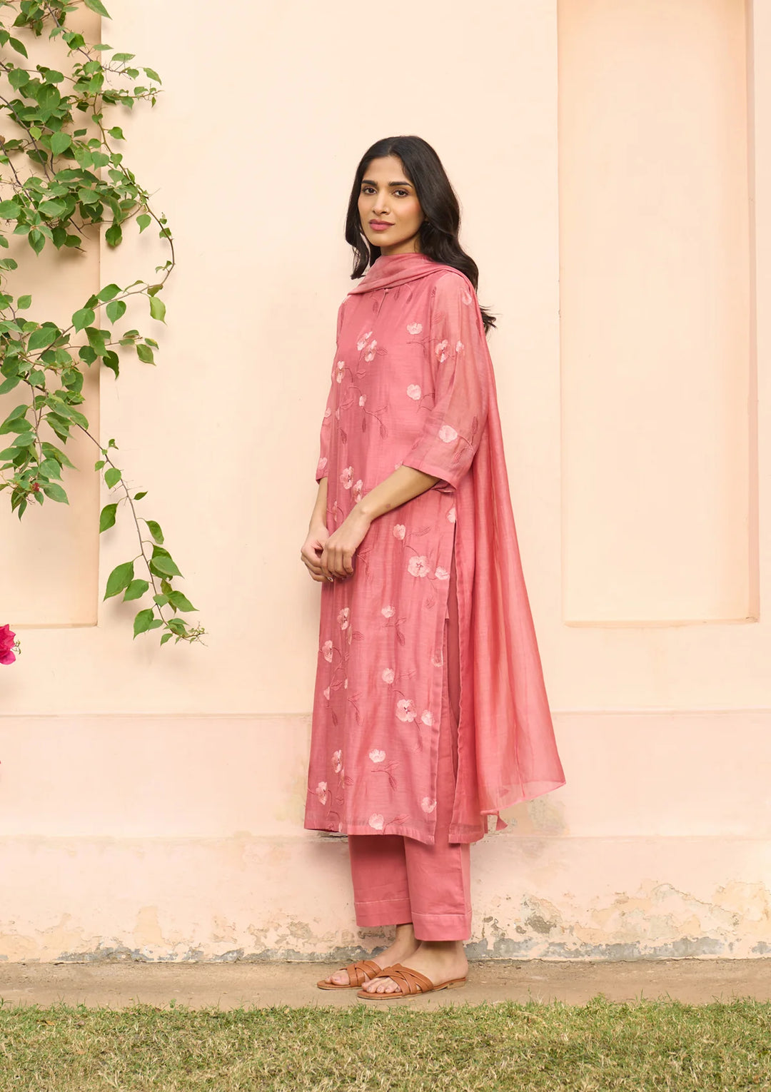 Hibiscus Embroidered Kurta Set