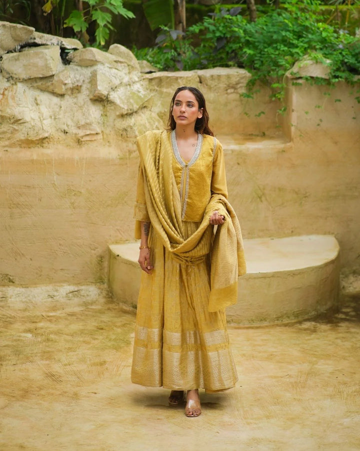 Kurta With Pants & Dupatta