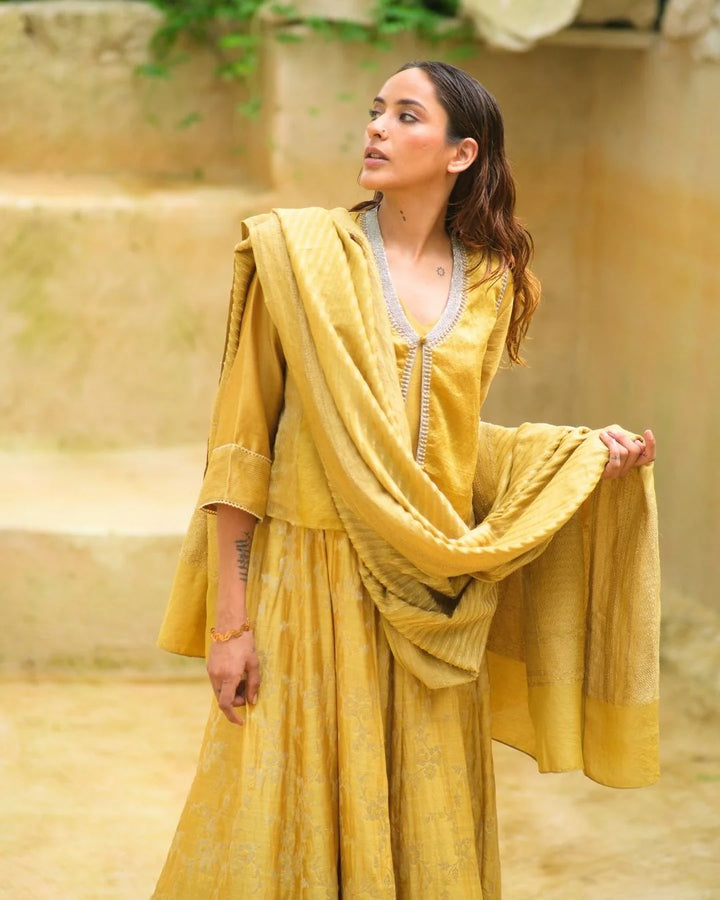 Kurta With Pants & Dupatta