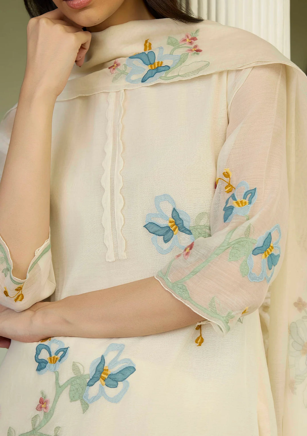 Ivory Applique Kurta Set