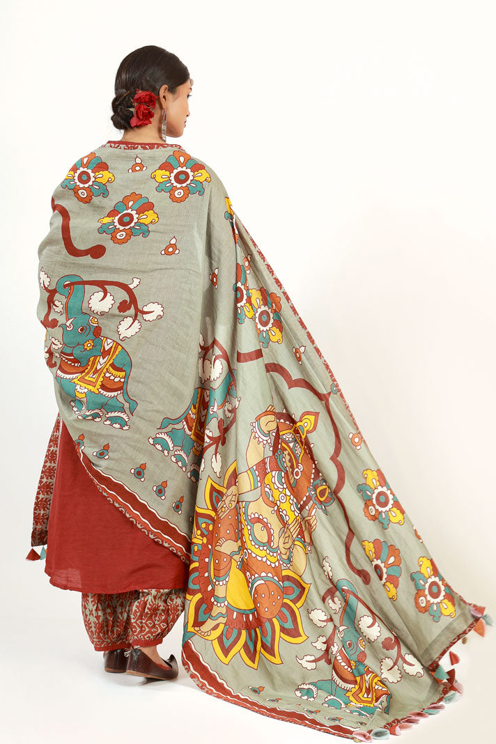 ishwari dupatta