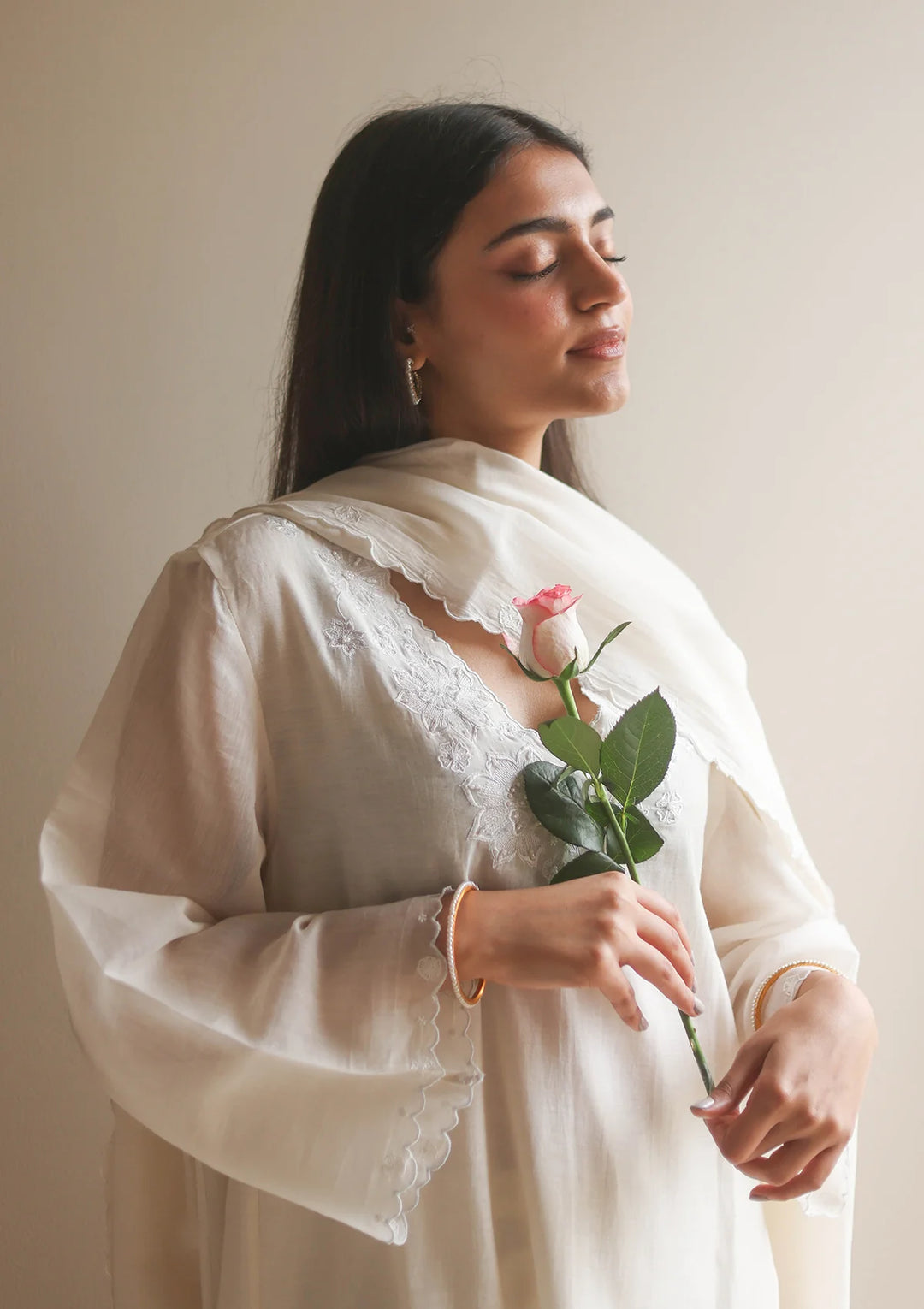 Ivory Floral Threadwork Kurta Set