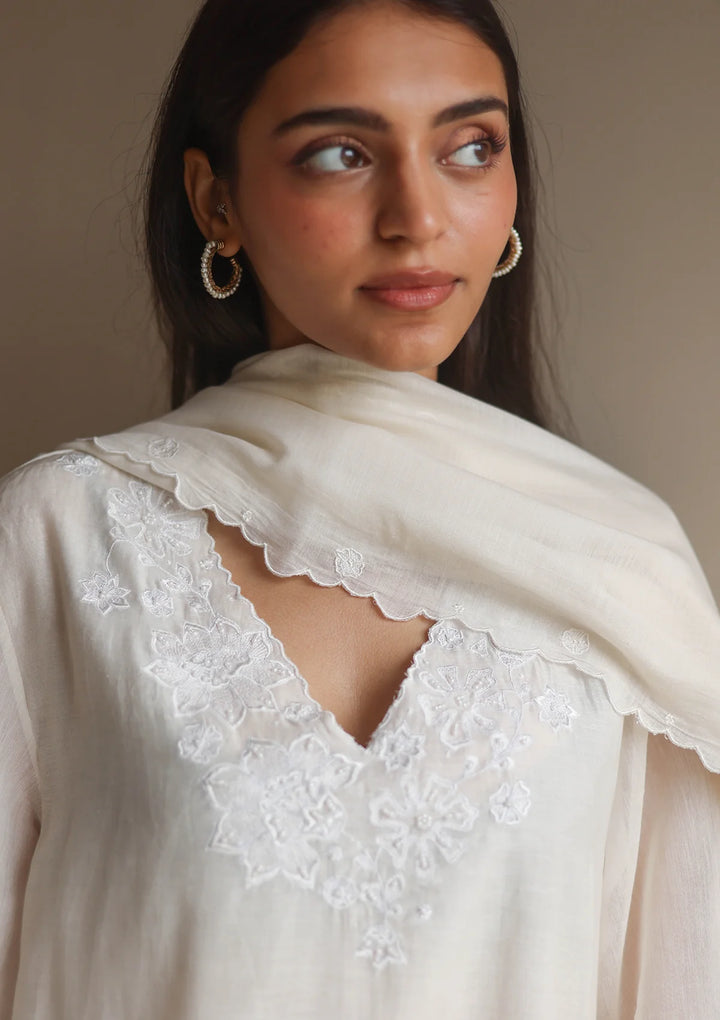 Ivory Floral Threadwork Kurta Set
