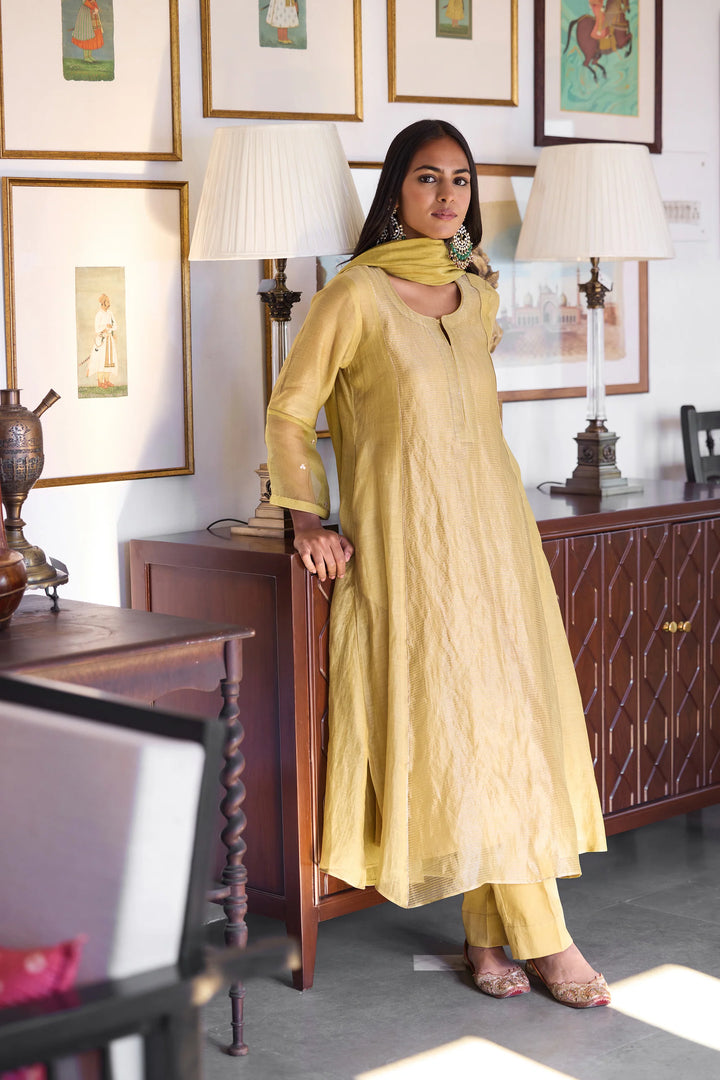 Kiran Dhoop Chaon Kurta Set