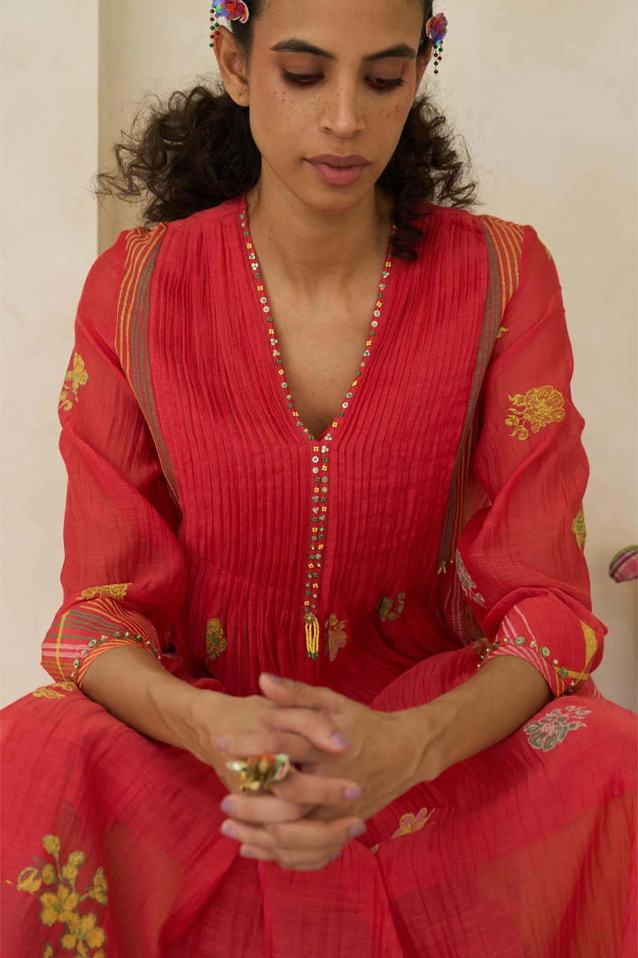 Kiara Kurta
